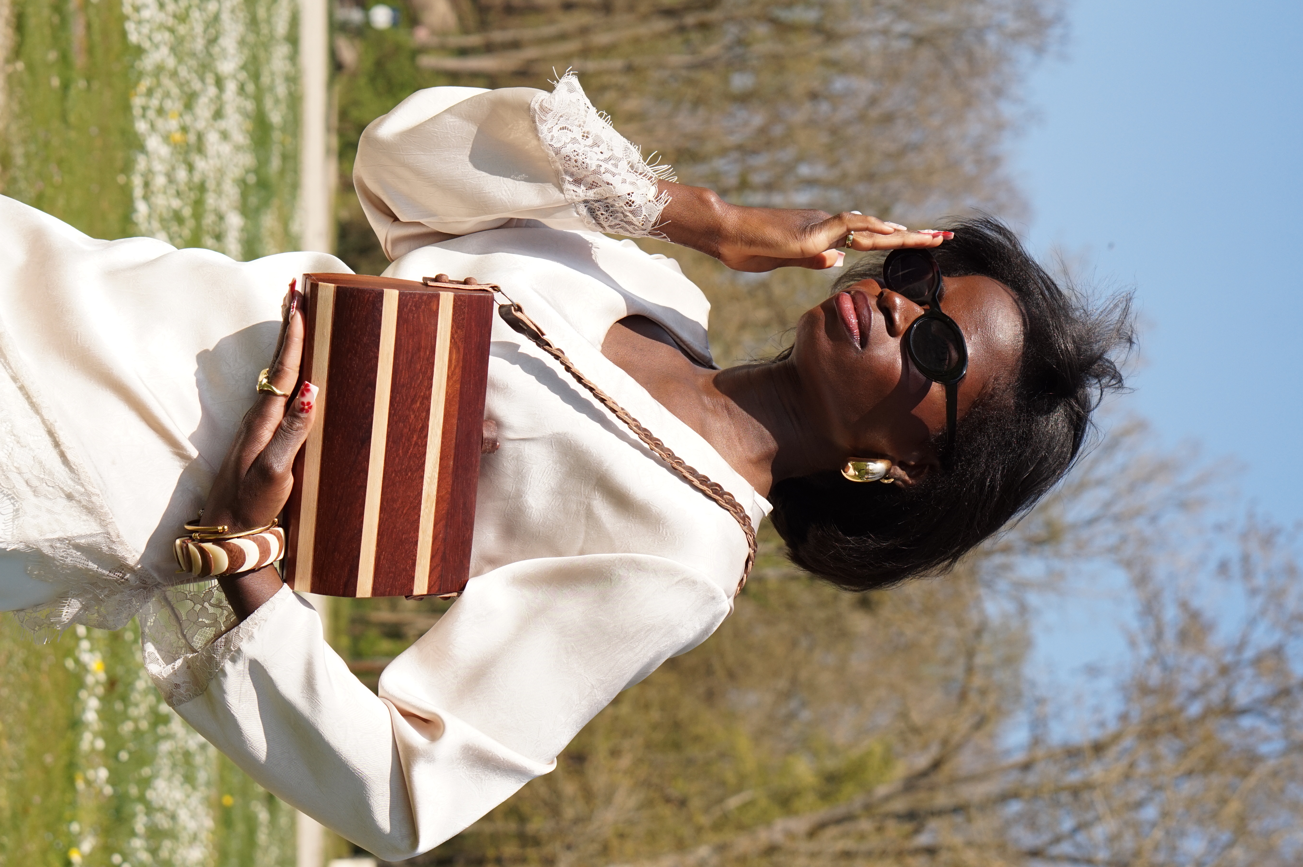 Sac port&eacute; par Xavi&egrave;re - vue 3